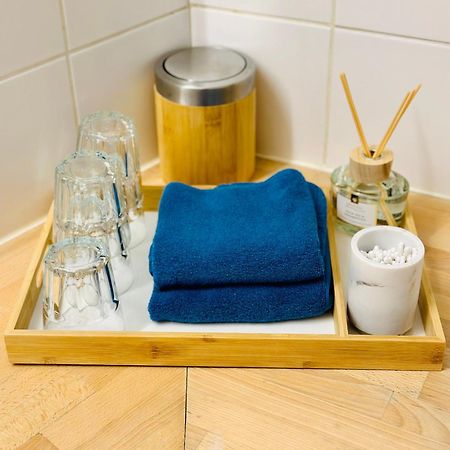Down Town Oasis-Spacious Loft With Private Parking Bryssel Exteriör bild