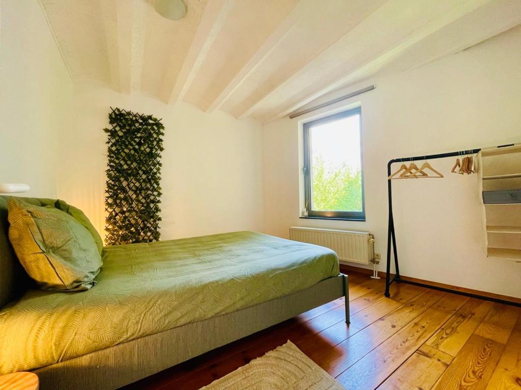 Down Town Oasis-Spacious Loft With Private Parking Bryssel Exteriör bild